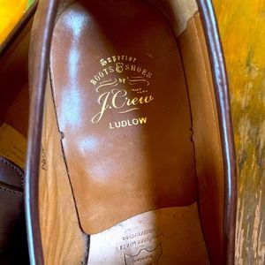 Men’s leather dress shoes
